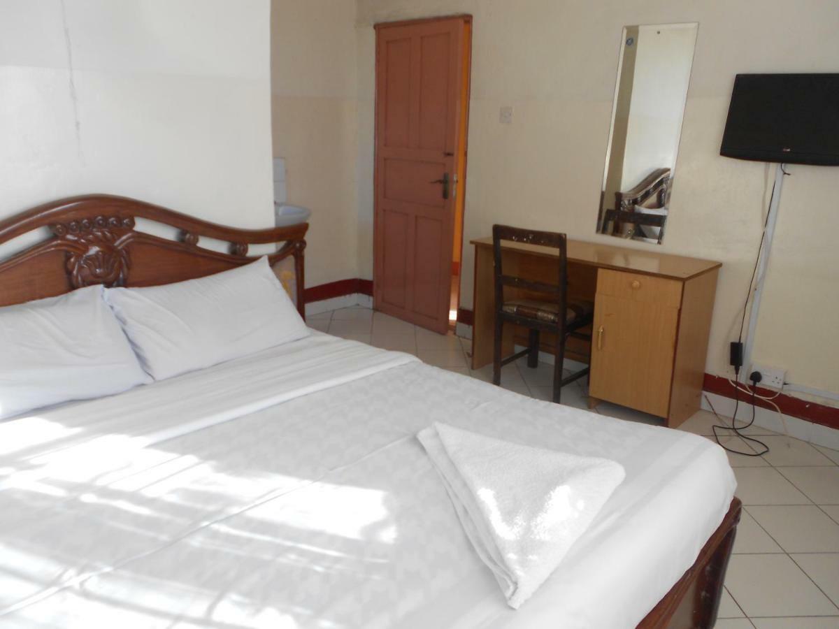 Riversand Hotel Kisumu Exterior photo